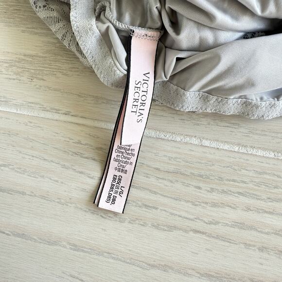 Victoria's Secret Silver Gray Lace Crop Off the Shoulder Flounce Bralette Large - Picture 5 of 8